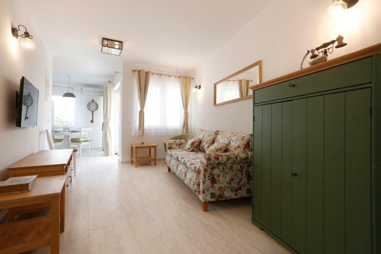 Stina Apartment